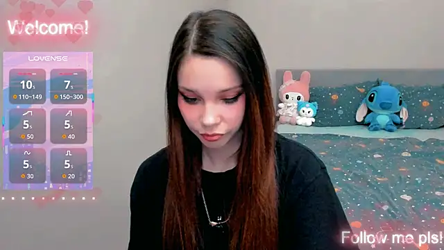 Kitten Alissa online show from 05/10/26, 02:33