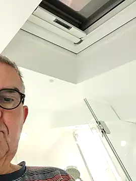 Oldmenhot66 online show from 10/08/25, 04:54