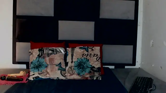 Freaky-boobs online show from 11/10/25, 08:19