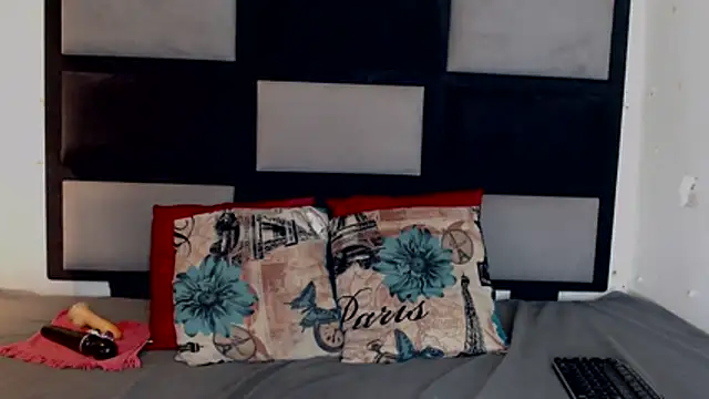 Freaky-boobs online show from 12/04/25, 11:52