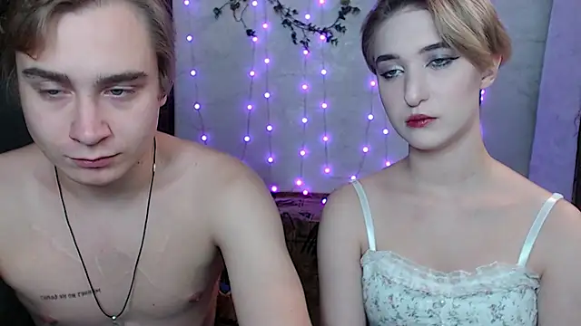 Snapshot of Lust4Money chatting on 10/31/25, 06:31 Lust4Money online show from 10/31/25, 06:31