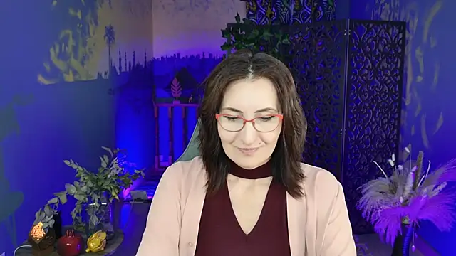 UnaTerra online show from 09/18/25, 09:11