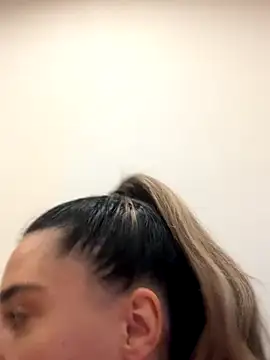 ItalianGirl online show from 10/24/25, 08:05