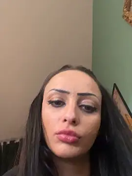 Snapshot of bbadies chatting on 10/03/25, 11:46 bbadies online show from 10/03/25, 11:46