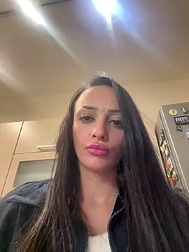 Snapshot of bbadies chatting on 12/15/25, 02:16 bbadies online show from 12/15/25, 02:16