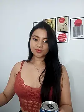 ValerieLove  online show from 03/04/26, 11:33