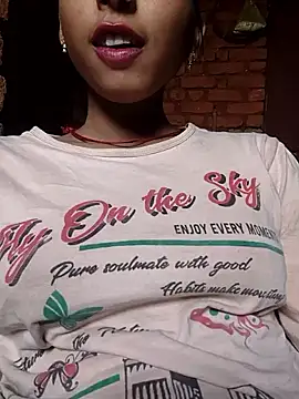 Yatiksha Beby online show from 11/19/25, 07:30