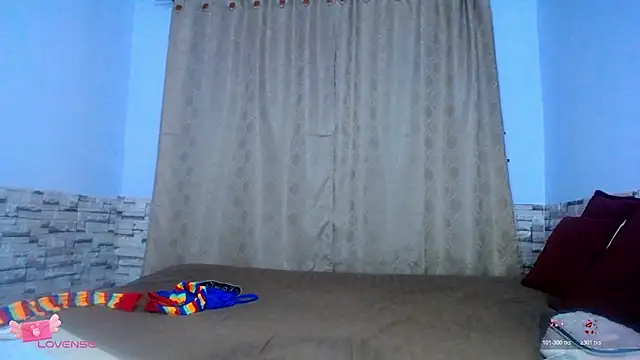 DaraKat18 online show from 11/15/25, 11:10