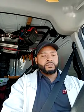 Snapshot of tripping385 chatting on 09/20/25, 05:03 tripping385 online show from 09/20/25, 05:03