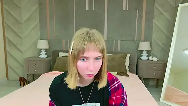 Beverly Gomes online show from 09/25/25, 03:38