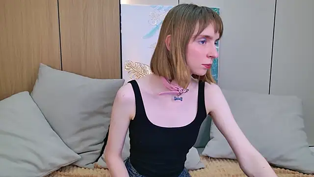 Beverly Gomes online show from 03/23/26, 03:27