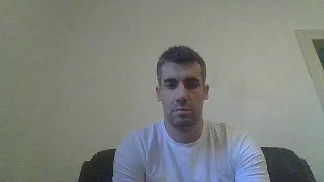 Snapshot of JulioIsHere4you chatting on 10/12/25, 03:22 JulioIsHere4you online show from 10/12/25, 03:22