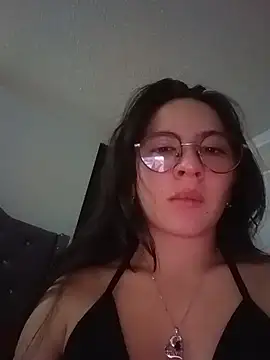 Bella Sumers online show from 05/27/26, 06:49