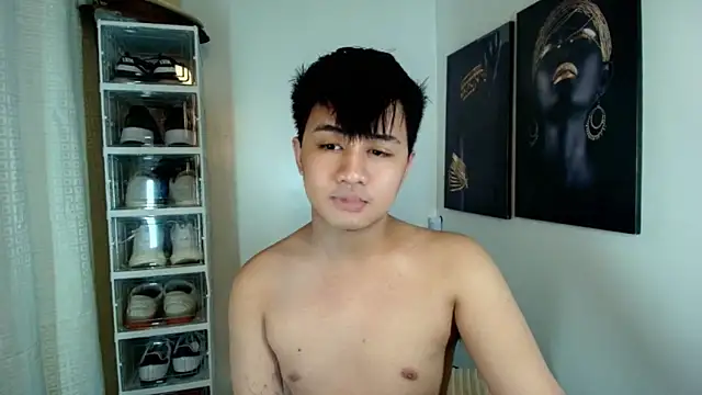 Snapshot of KentAivan chatting on 10/11/25, 03:21 KentAivan online show from 10/11/25, 03:21