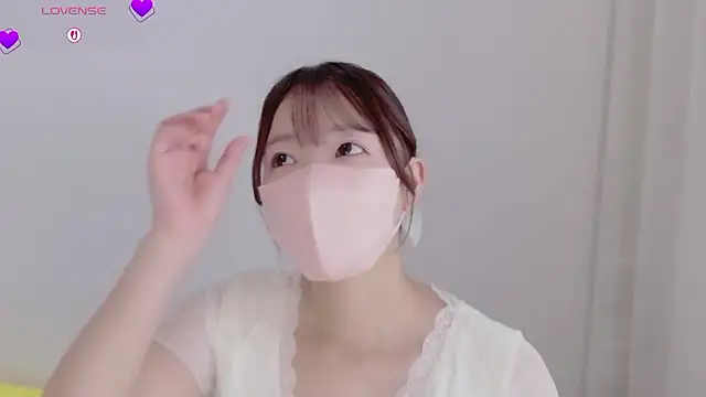 Snapshot of Mayu_o19o chatting on 07/19/26, 02:15 Mayu o19o online show from 07/19/26, 02:15