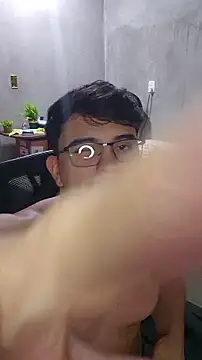 Yunan00 online show from 07/28/26, 11:37