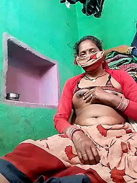 CUTE-004 online show from 12/03/25, 08:00