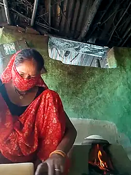 CUTE-004 online show from 12/23/25, 06:44