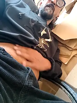 Snapshot of malhotra21 chatting on 11/08/25, 10:04 malhotra21 online show from 11/08/25, 10:04