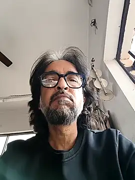 Snapshot of malhotra21 chatting on 11/21/25, 09:30 malhotra21 online show from 11/21/25, 09:30