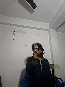 Snapshot of malhotra21 chatting on 11/30/25, 08:40 malhotra21 online show from 11/30/25, 08:40