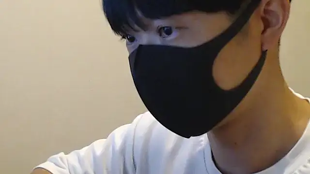 Snapshot of shin_brief chatting on 09/13/25, 10:37 shin brief online show from 09/13/25, 10:37