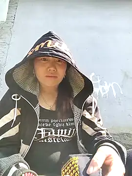 siki-00 online show from 11/23/25, 06:35