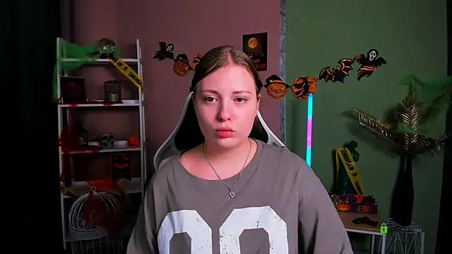 melani bumm online show from 10/21/25, 05:52