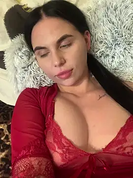 Snapshot of ksenia123 chatting on 07/12/26, 05:37 ksenia123 online show from 07/12/26, 05:37