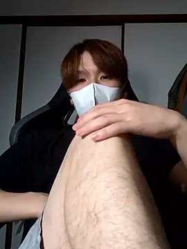 yuton 2525 online show from 10/18/25, 02:58