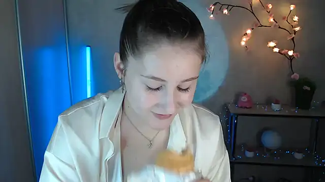 Milka kamila online show from 06/24/26, 12:04