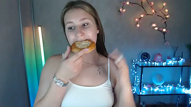 Milka kamila online show from 07/24/26, 12:47