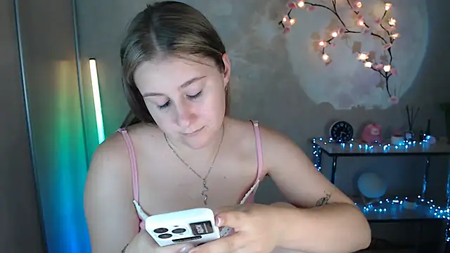 Milka kamila online show from 07/26/26, 12:34