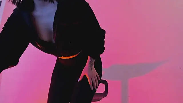 AnnaraLein online show from 01/14/26, 03:45