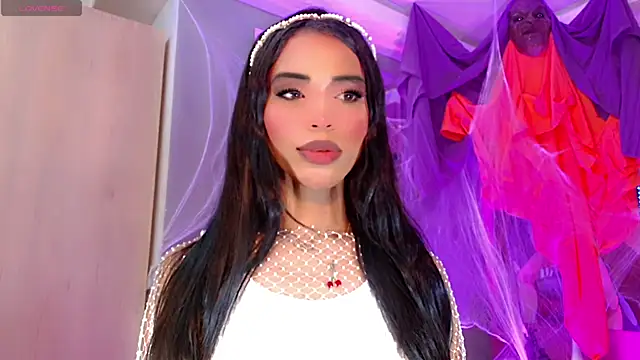 Snapshot of BabyAmatiis_ chatting on 10/25/25, 10:56 BabyAmatiis online show from 10/25/25, 10:56