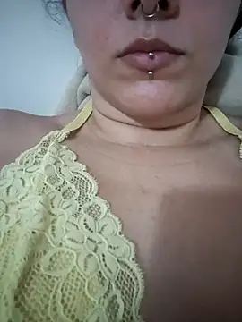 Snapshot of ApenasLys chatting on 09/22/25, 10:23 ApenasLys online show from 09/22/25, 10:23