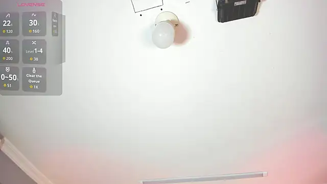 Snapshot of SophiaBloss chatting on 10/05/25, 03:38 SophiaBloss online show from 10/05/25, 03:38