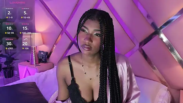 Snapshot of SophiaBloss chatting on 10/28/25, 03:54 SophiaBloss online show from 10/28/25, 03:54