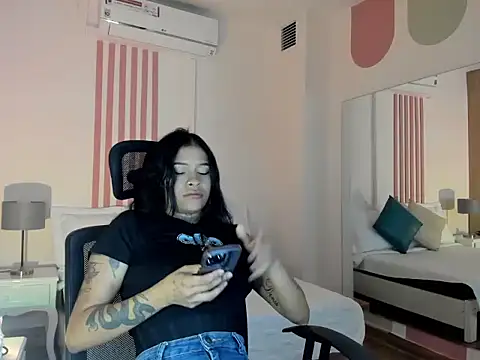  Sharloth  online show from 12/02/25, 02:01