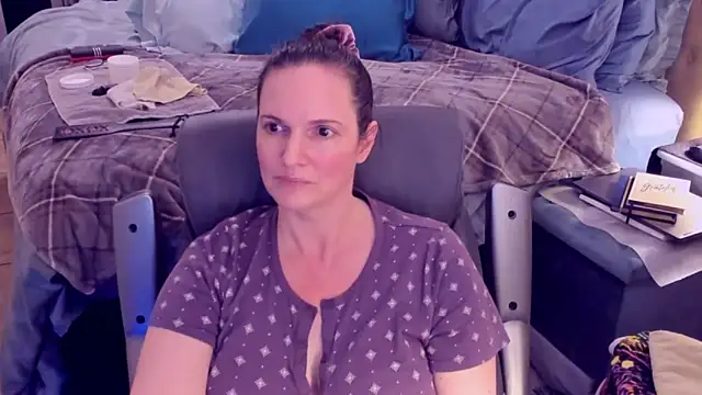 ninajaymes online show from 01/17/25, 08:45