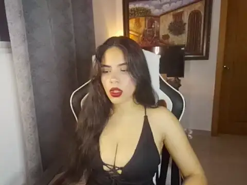 Snapshot of SuperNovaXOX chatting on 11/02/25, 06:05 SuperNovaXOX online show from 11/02/25, 06:05