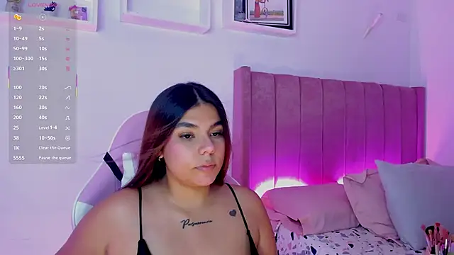 AliceThundeer online show from 09/20/25, 04:13