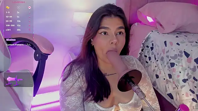 AliceThundeer online show from 11/07/25, 04:12