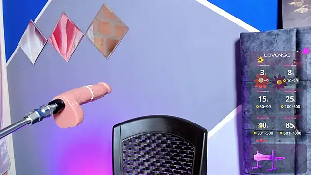 lau-hot online show from 09/25/25, 08:45