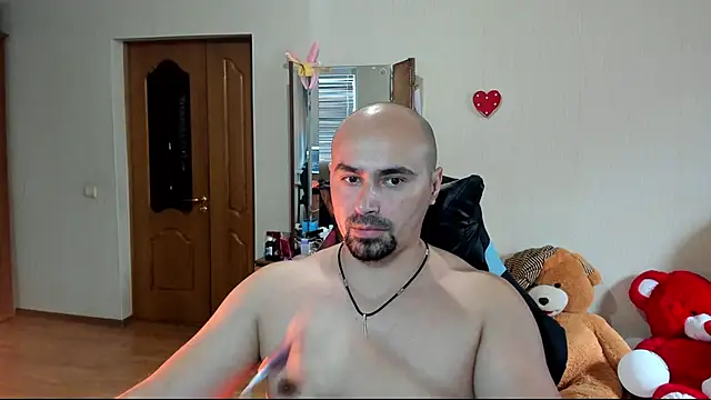 Snapshot of Gri_SH chatting on 10/05/25, 10:57 Gri SH online show from 10/05/25, 10:57