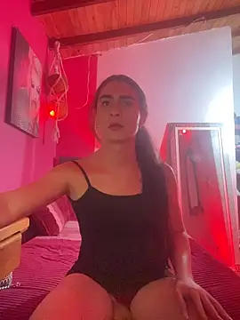 lola diez online show from 10/17/25, 03:53