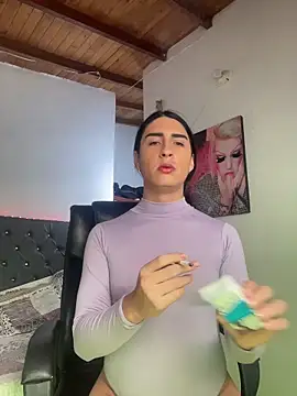 lola diez online show from 11/20/25, 06:07