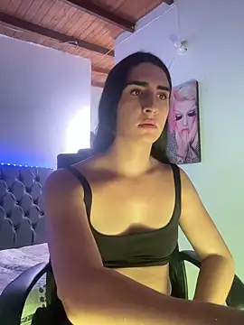 lola diez online show from 11/29/25, 12:35