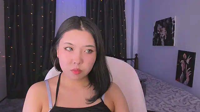 Snapshot of cutieskygirl_ chatting on 11/19/25, 06:52 cutieskygirl online show from 11/19/25, 06:52