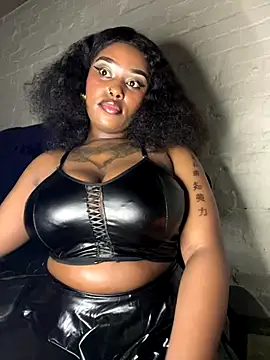 QUEEN NOBUHLE 777 online show from 10/17/25, 05:48